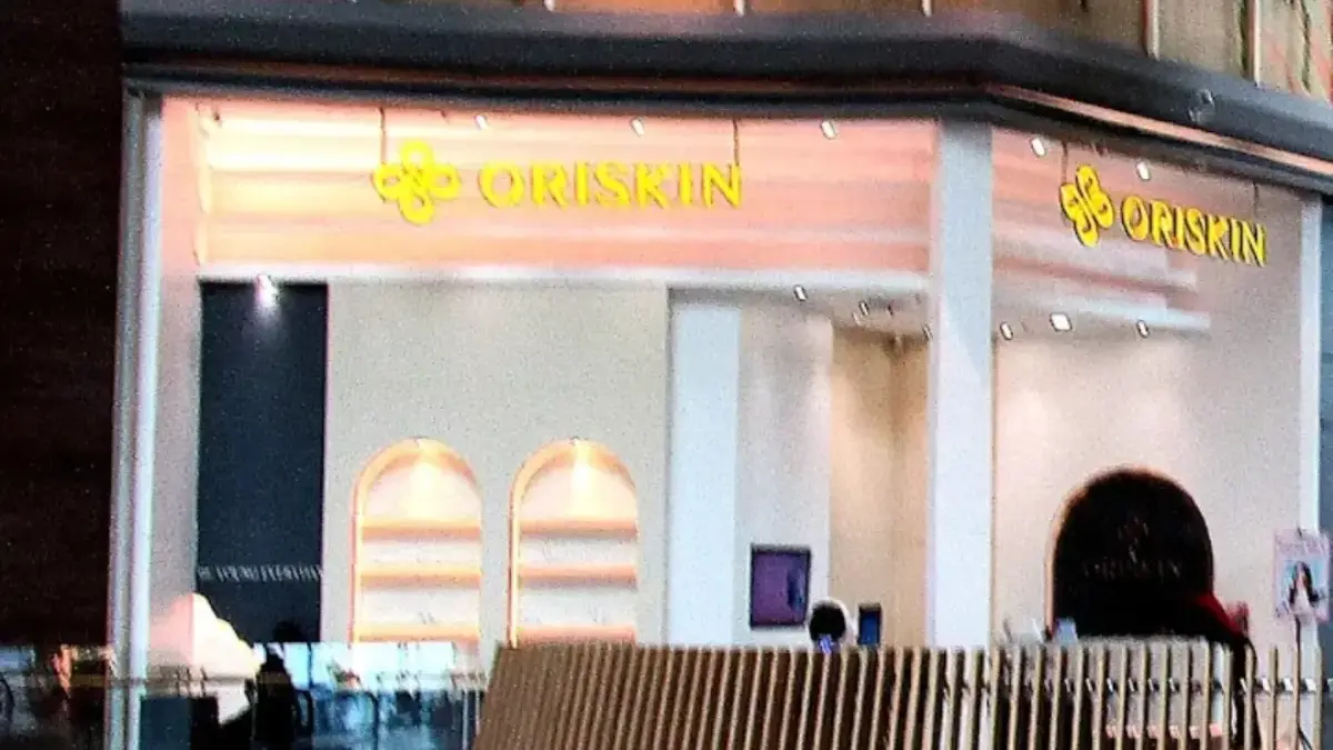 Perawatan Kulit Wajah dan Klinik Kecantikan di Oriskin Living World Grand Wisata, Solusi untuk Kulit Sehat! Perawatan Kulit Wajah dan Klinik Kecantikan di Oriskin Living World Grand Wisata, Solusi untuk Kulit Sehat!